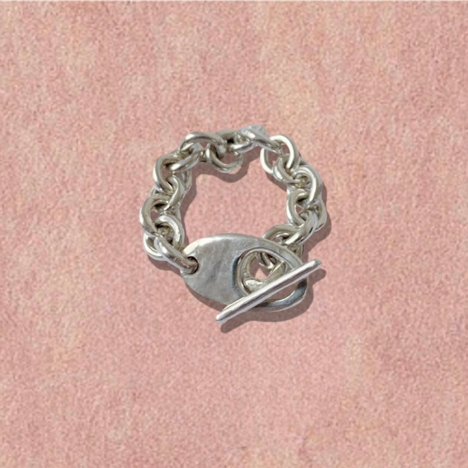 Bold chain ring