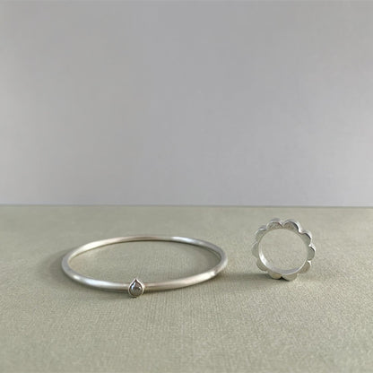 Silver Bangle with Diamond