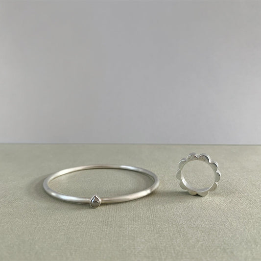 Silver Bangle with Diamond